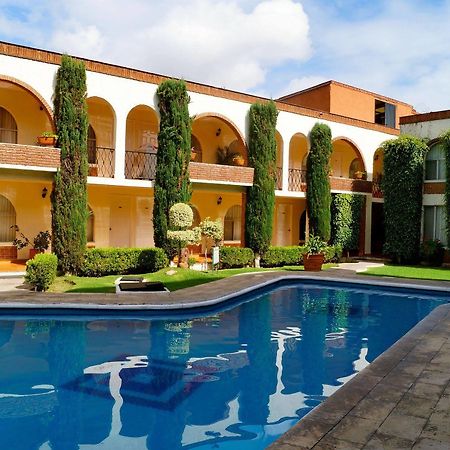 Hotel & Suites Villa Del Sol Morelia Buitenkant foto