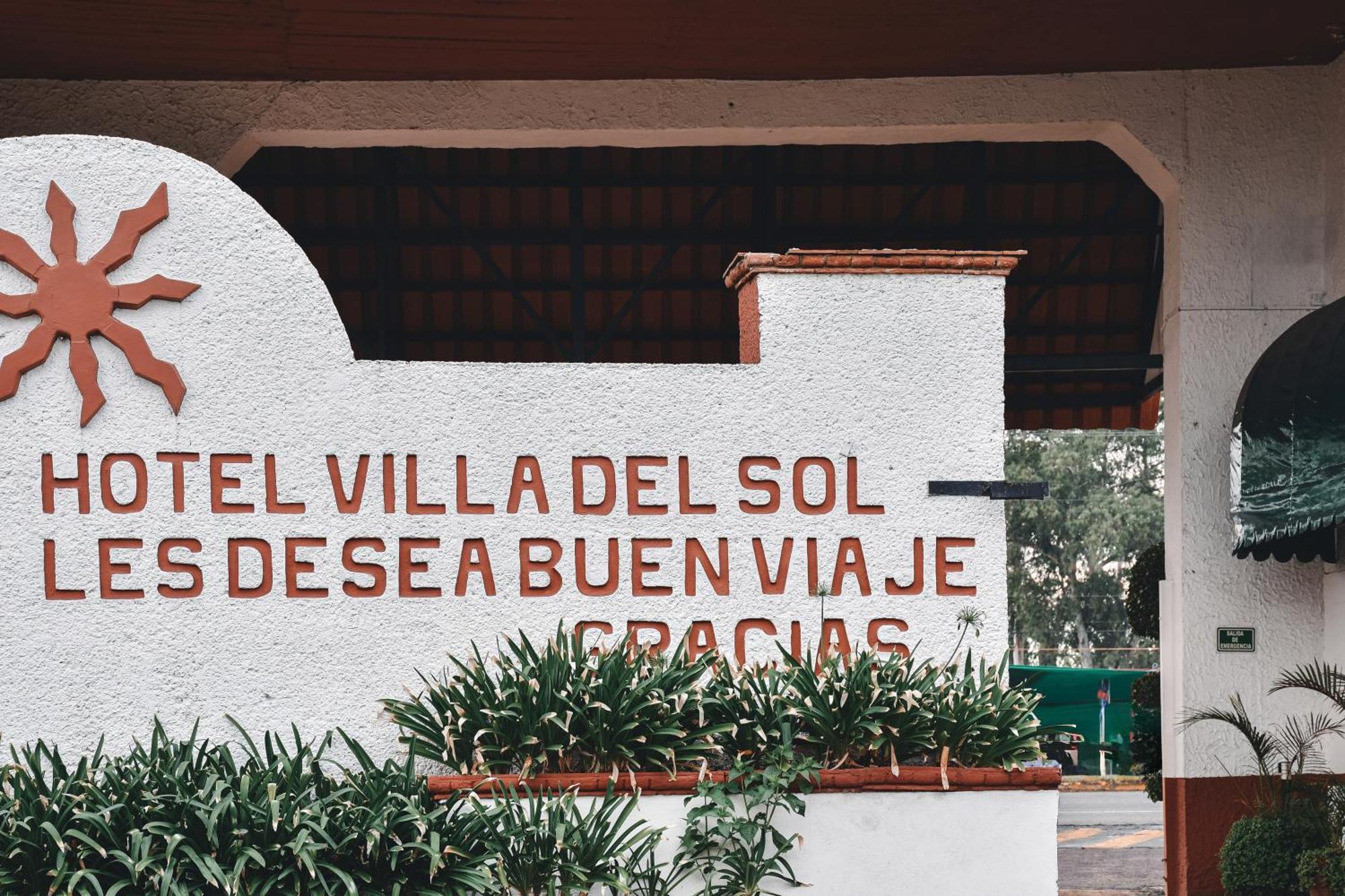 Hotel & Suites Villa Del Sol Morelia Buitenkant foto
