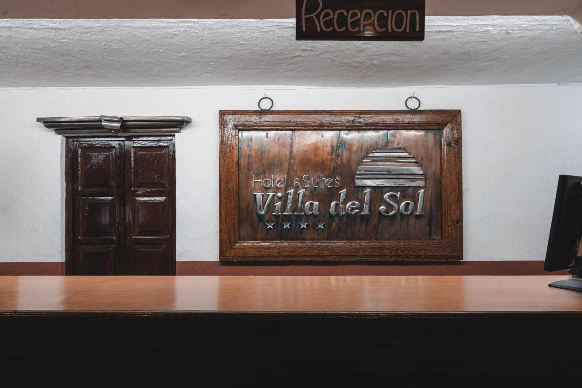 Hotel & Suites Villa Del Sol Morelia Buitenkant foto