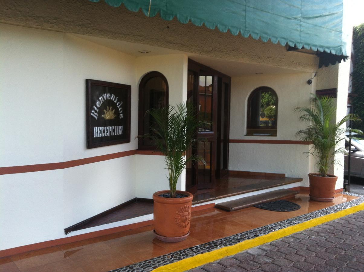 Hotel & Suites Villa Del Sol Morelia Buitenkant foto